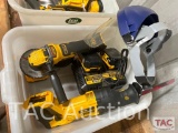 DeWaltCordless Grinder And Reciprocating Saw With Batteries And Charger