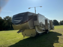 2012 Heartland Landmark 40 ft 2-Axle Fifth Wheel RV
