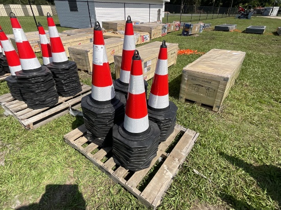 New Traffic Warning Cones (50 Count)