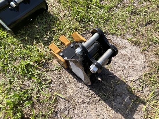 New Mini Excavator 7.5in Bucket