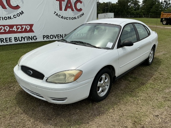 2005 Ford Taurus SE Passenger Car