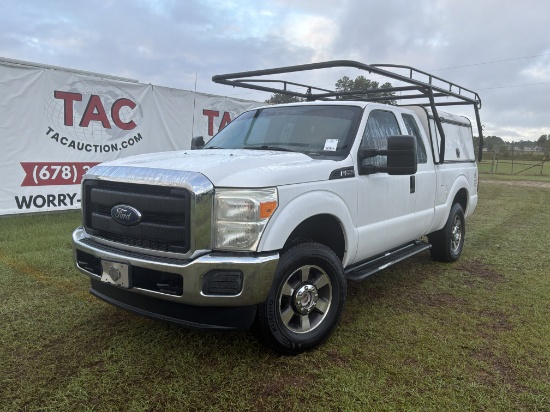 2015 Ford F-250 Super Duty Extended Cab 4 Door 4X4 Pickup Truck