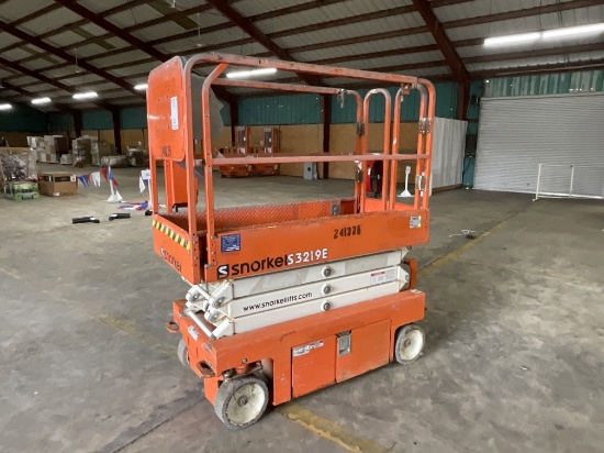 2019 Snorkel 3219E Scissor Lift