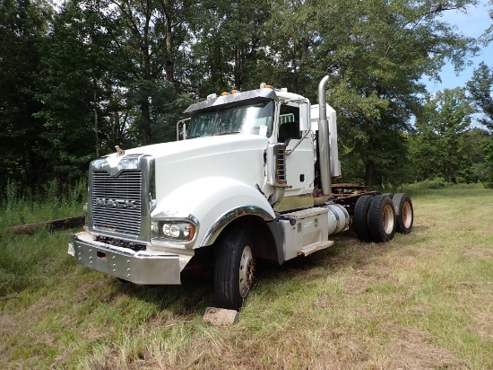 2013 Mack Titan Day Cab Truck