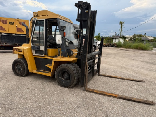 2018 Caterpillar DP70 15,000 Pound Forklift