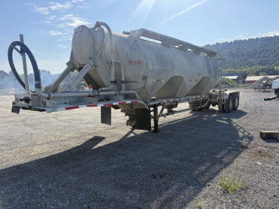1988 Heil Dry Bulk Pneumatic Tanker Trailer