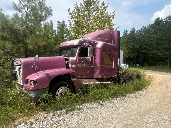 2001 FREIGHTLINER FLD120 SLEEPER SEMI (INOP)