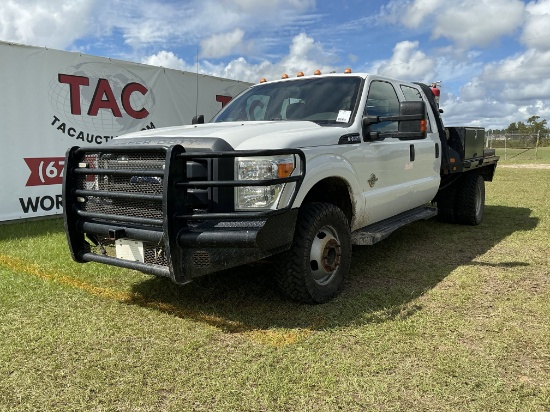 2016 Ford F-350 4x4 Super Duty Crew Cab Flat Bed Truck