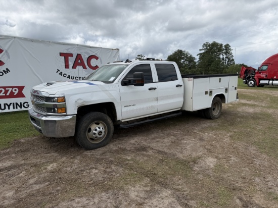 2019 Chevrolet Silverado HD 4x4 Crew Cab Service Truck