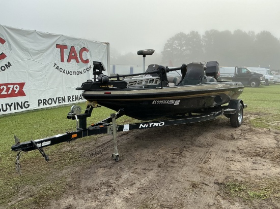 2005 NITRO NX 882 18ft Dual Console Bass Boat