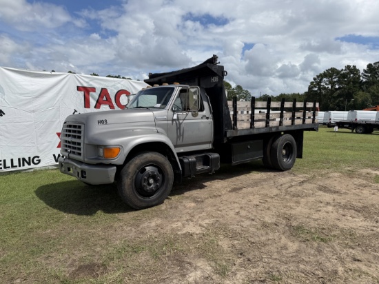 1995 Ford F-800 Dump Truck w/ Stake-Side Dump Bed