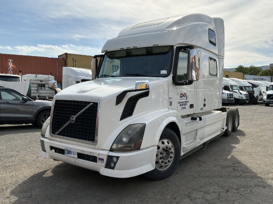 2015 VOLVO VNL Double Bunk Sleeper Semi Truck