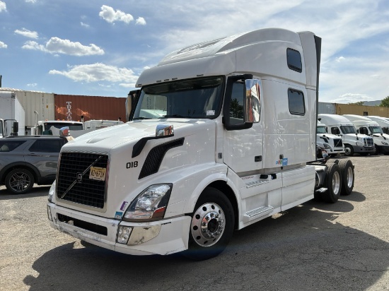 2016 VOLVO VNL Double Bunk Sleeper Semi Truck