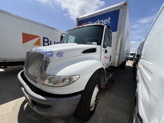 2019 International MA025 26ft Box Truck
