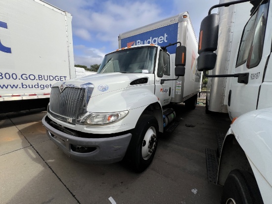 2019 International MA025 26ft Box Truck