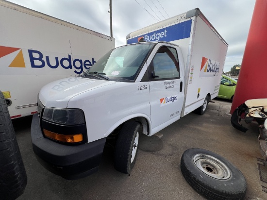 2019 GMC Savana 12ft Box Truck