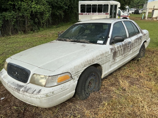 2003 FORD CROWN VICTORIA