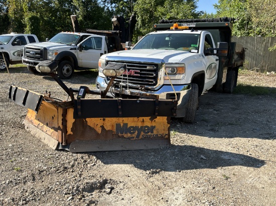 2015 GMC Sierra 3500 HD 4X4 Dump Truck W/ MEYER SV-8.5 Plow
