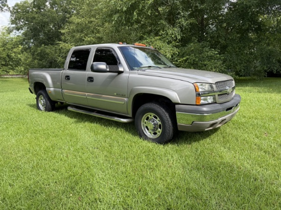 2003 Chevrolet Silverado 1500HD 4X4 Quadrasteer Crew Cab Pickup Truck
