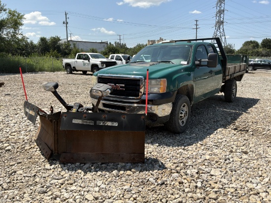 2011 GMC Sierra 2500HD 4X4 Flat Bed Pickup Truck W/ MEYER SV-8.5 Plow