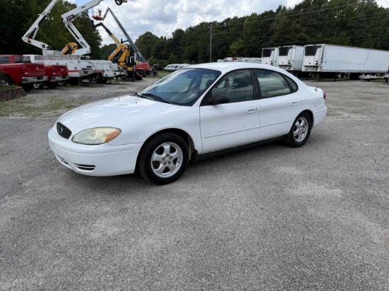 2005 Ford Taurus SE Passenger Car