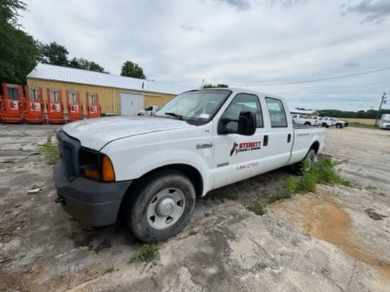 2007 Ford F-350 Super Duty Xl Crew Cab Pickup Truck