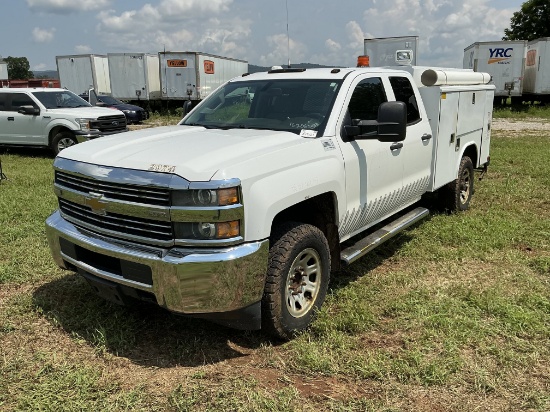 2015 Chevrolet Silverado 3500HD 4dr Double Cab Service Truck