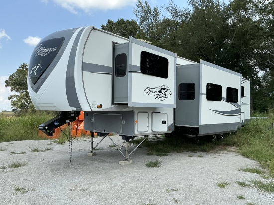2020 Highland Ridge Open Range 376FBH 41 ft 2-Axle Gooseneck RV