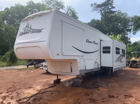 2004 Open Road M-396 5TH Wheel Camper