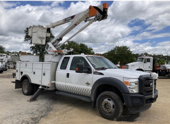 2015 FORD F-550 SUPER DUTY EXTENDED CAB UTILITY TRUCK w/ TEREX HiRANGER LT40 ARTICULATING TELESCOPIC