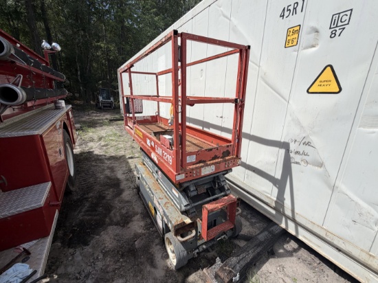 Skyjack Electric Scissor Lift