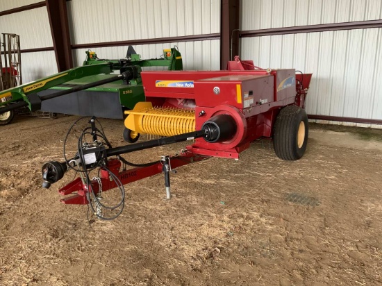 2022 New Holland BC5070 Square Baler