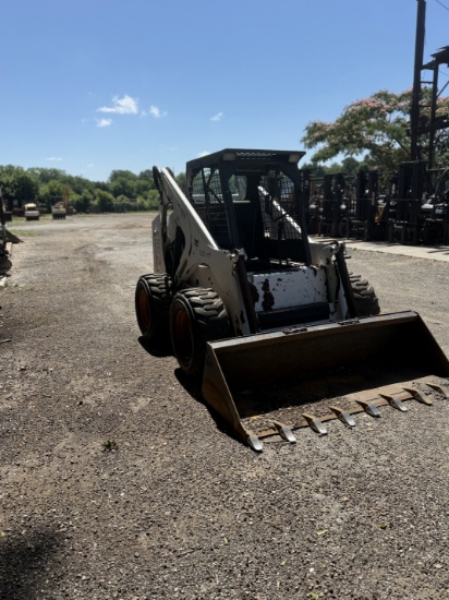 Bobcat 873 Skid Steer