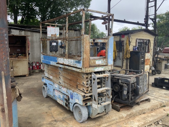 Genie GS-2632 Scissor Lift