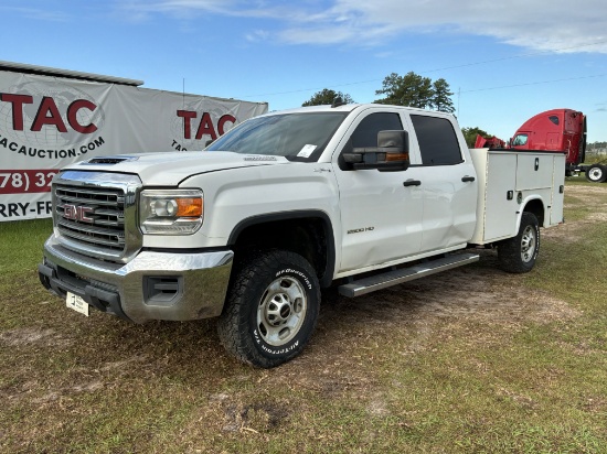 2017 GMC Sierra Crew Cab Pickup Truck