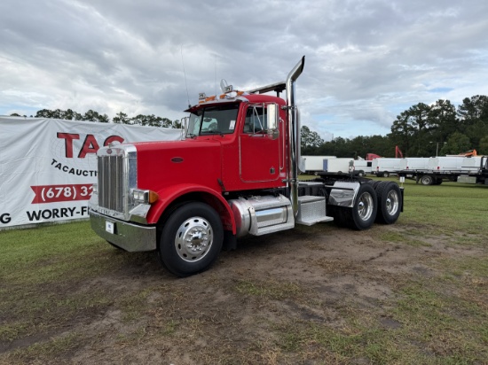 2001 Peterbilt 378 Day Cab Semi Truck