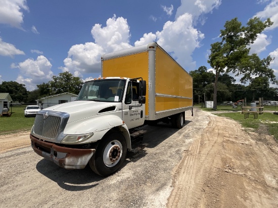 2002 International Durastar 4300 26ft Box Truck