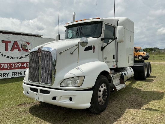2016 Kenworth T660 Sleeper Semi Truck
