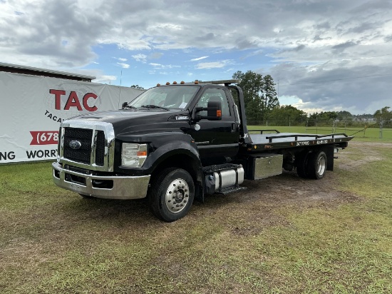 2016 Ford F-650 Super Duty Regular Cab Rollback