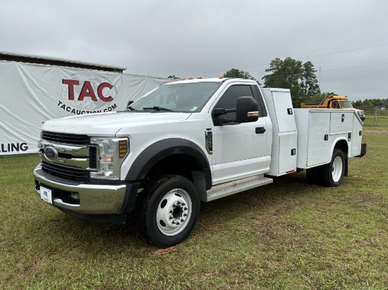 2019 Ford F-550 Super Duty Service Truck
