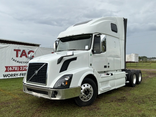 2017 VOLVO VNL Double Bunk Sleeper Semi Truck