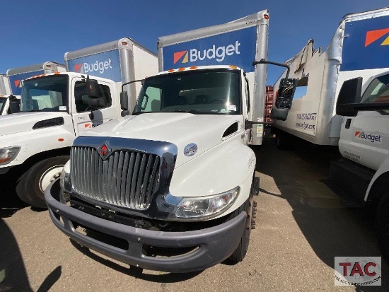 2020 International MV60726ft Box Truck W/ Liftgate