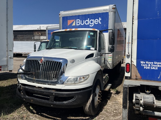 2019 International MA025 26ft Box Truck