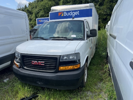 2021 GMC Savana 12ft Box Truck