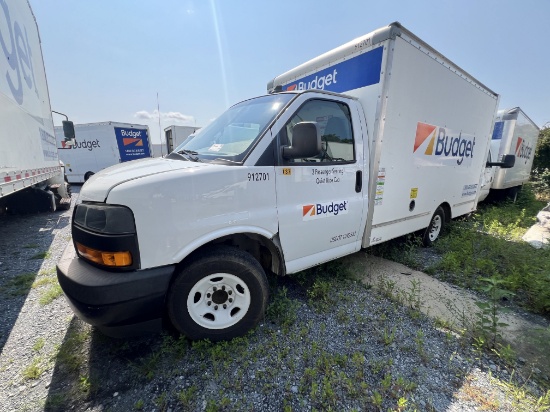 2019 GMC Savana 12ft Box Truck