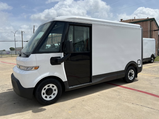 2024 Brightdrop Zevo 400 AWD Medium Roof Electric Step Van - Brand New