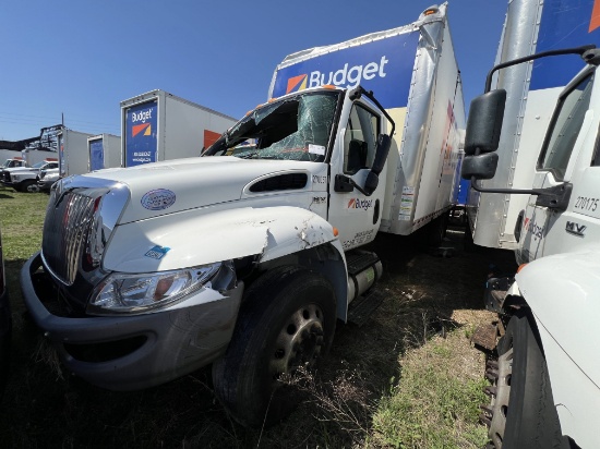 2020 International MV607 26ft Box Truck w/ Liftgate