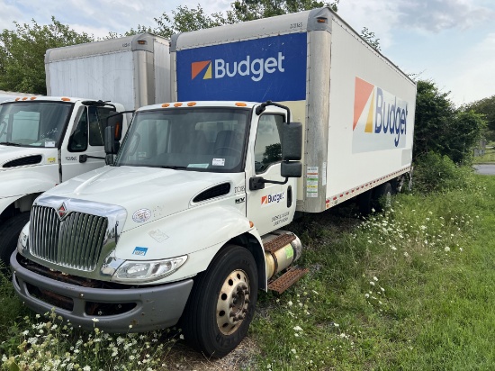 2020 International MV607 26ft Box Truck w/ Liftgate
