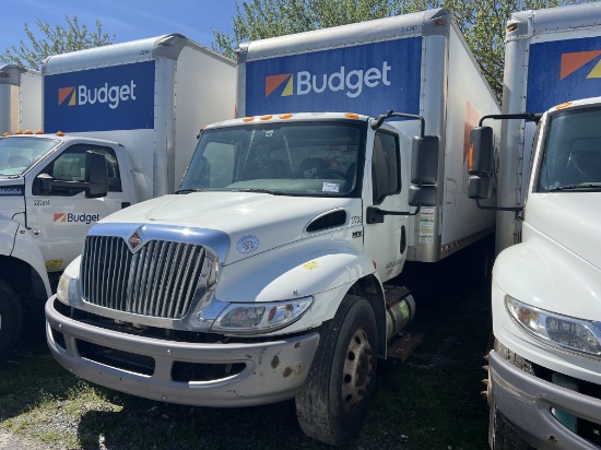 2020 International MV607 26ft Box Truck w/ Liftgate