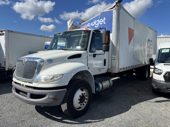2019 International MA025 26ft Box Truck